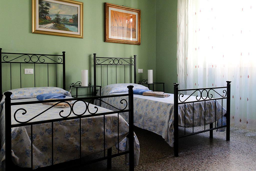 Guesthouse Stazione Pisa Centro Luaran gambar